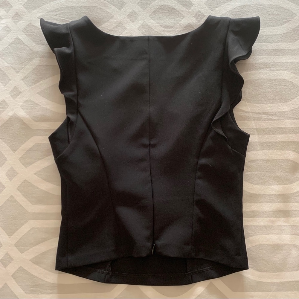 Dynamite Ruffled Blouse - Picture 2 of 7
